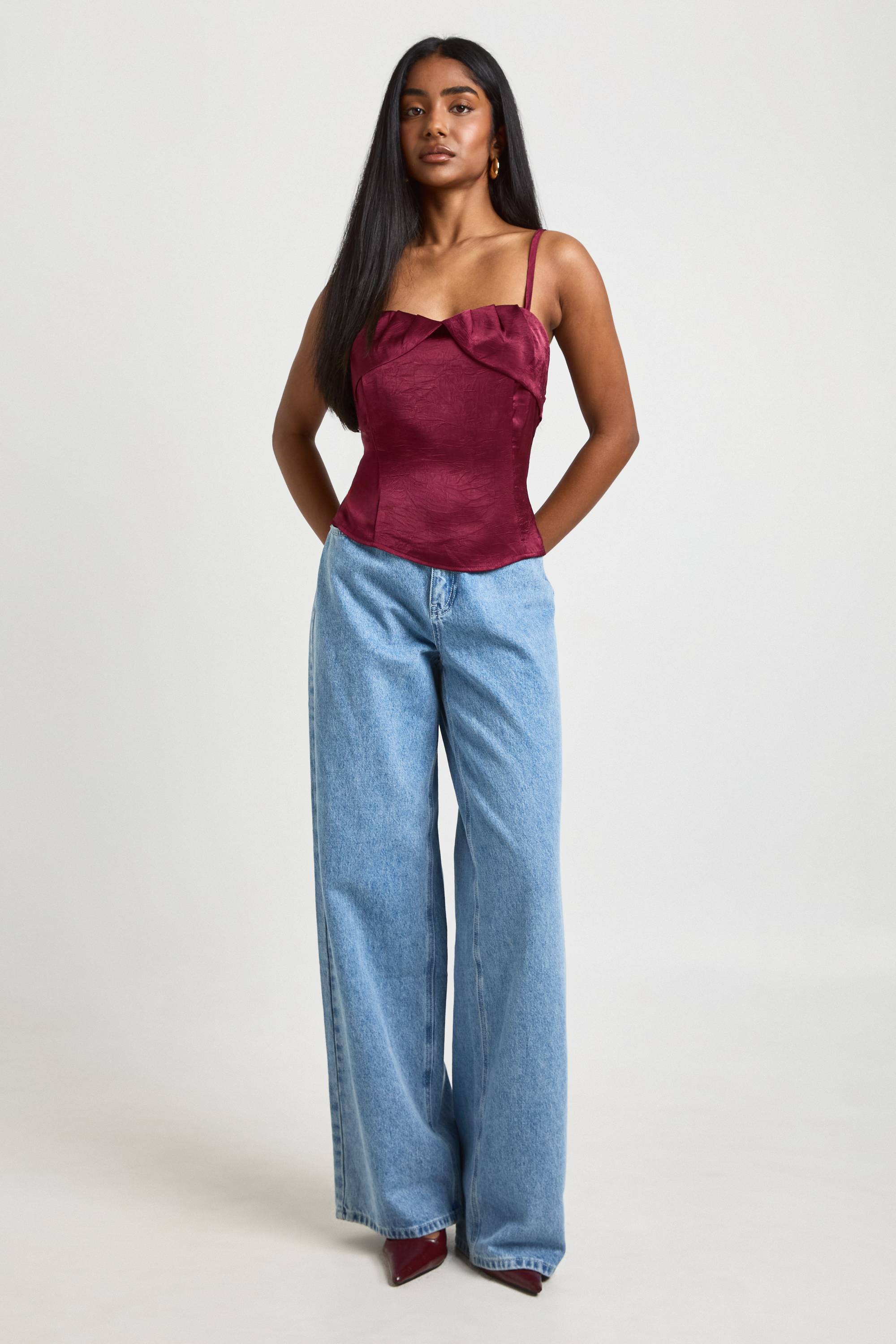boohoo Haut Caraco En Satin Texturé Froncé
