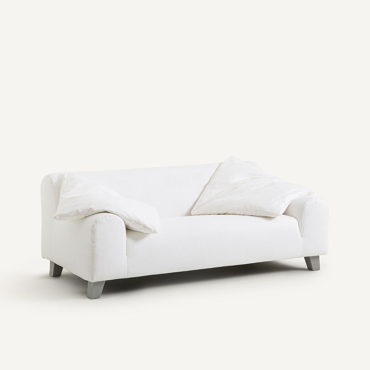 OTTO STUDIO PARA AM.PM<br>Sofá compacto em linho de algodão, ousado