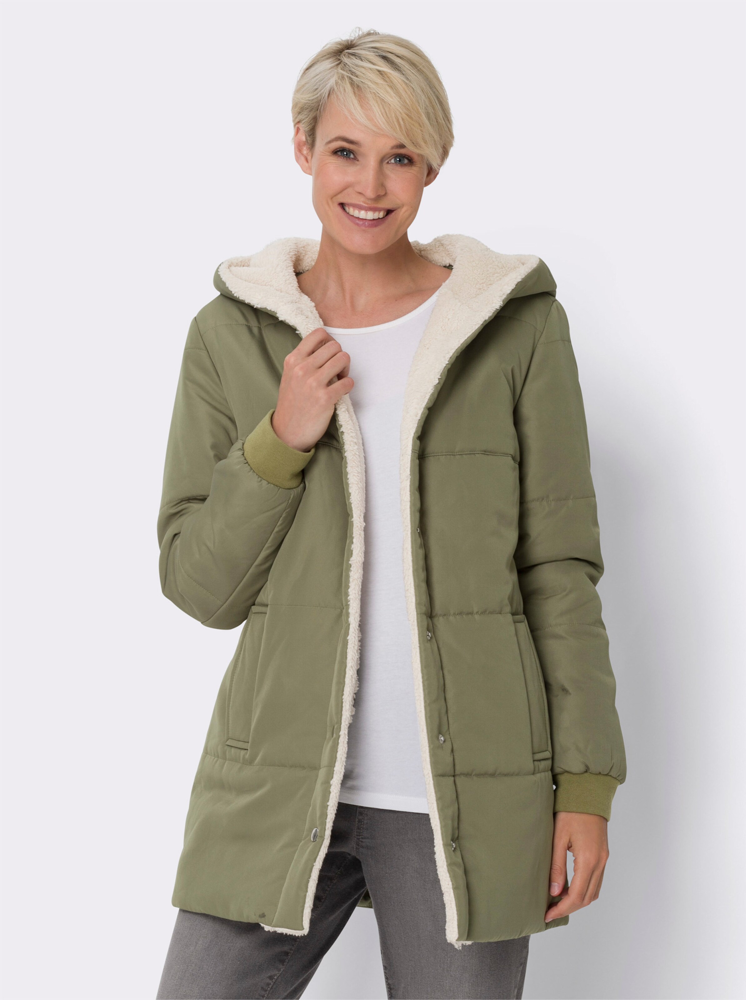 Steppjacke in langer Schnittform, wärmend