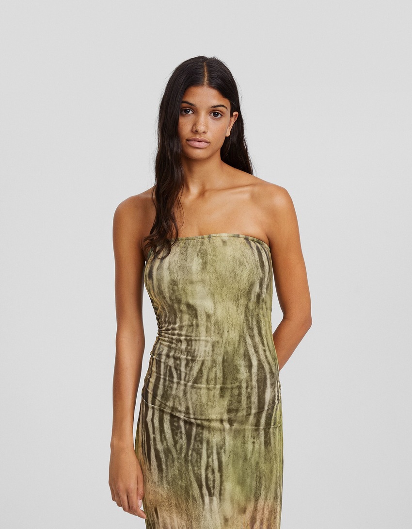 Vestido midi tomara que caia de tule