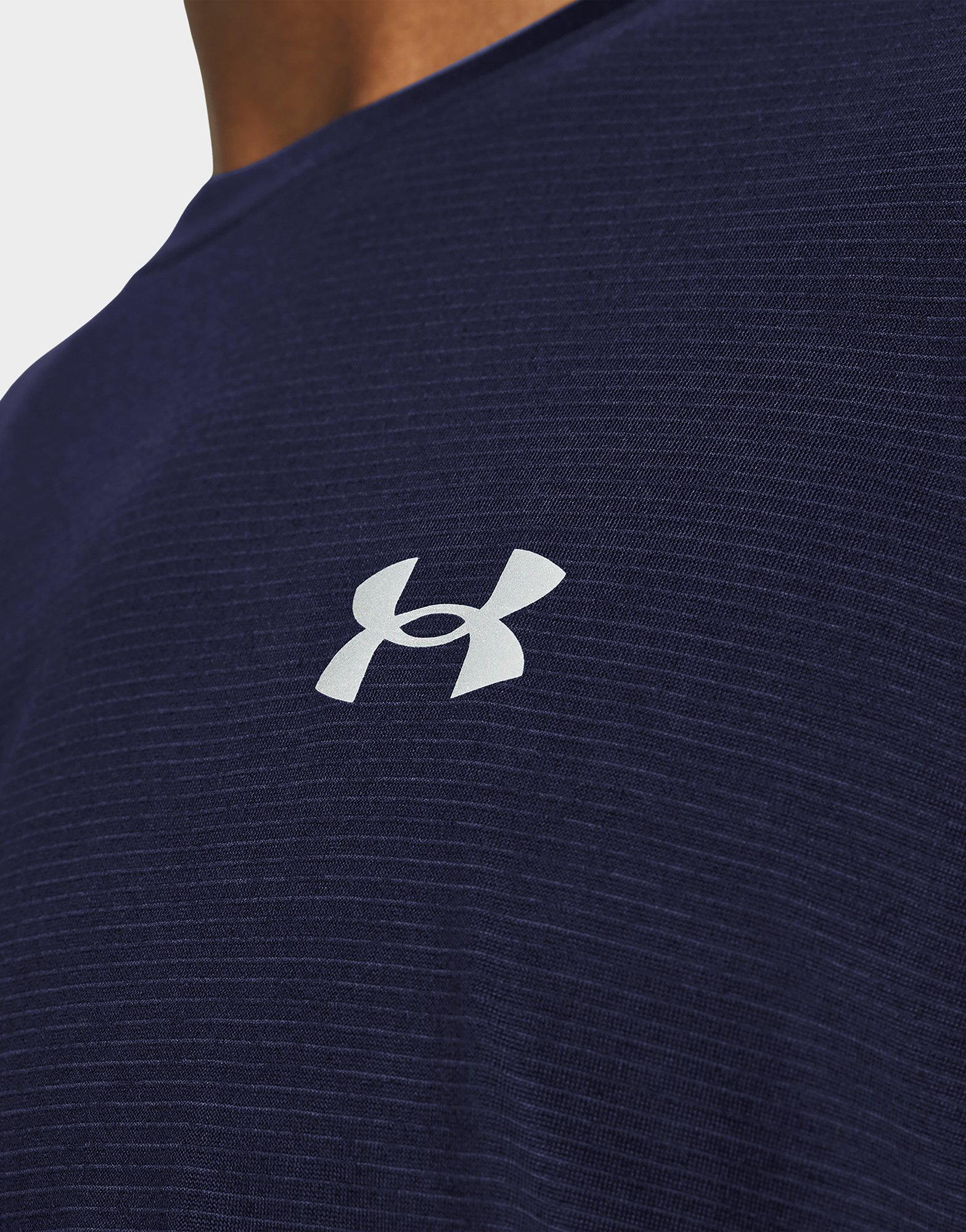 Under Armour Short-Sleeves UA LAUNCH SHORTSLEEVE
