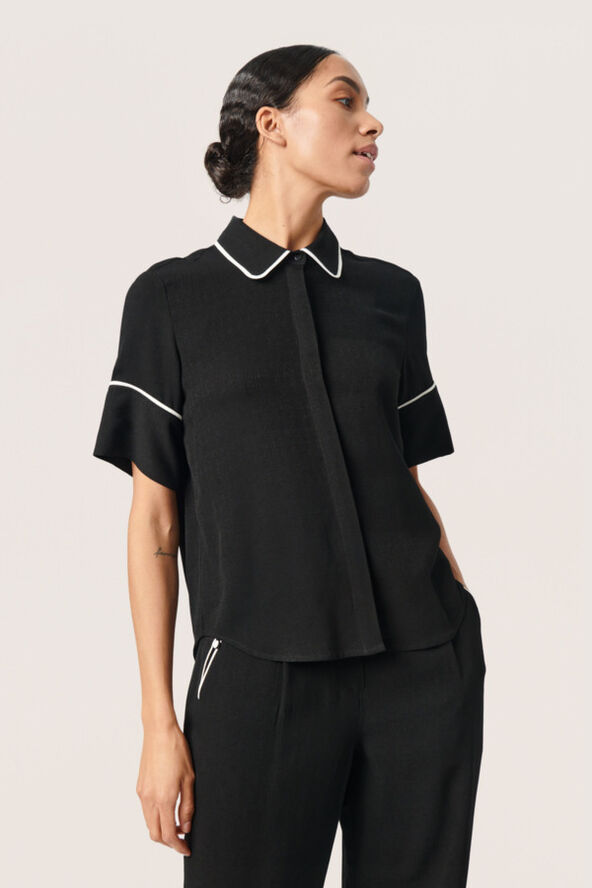 Soaked in Luxury SLGuilia Shirt SS STUDIO Black