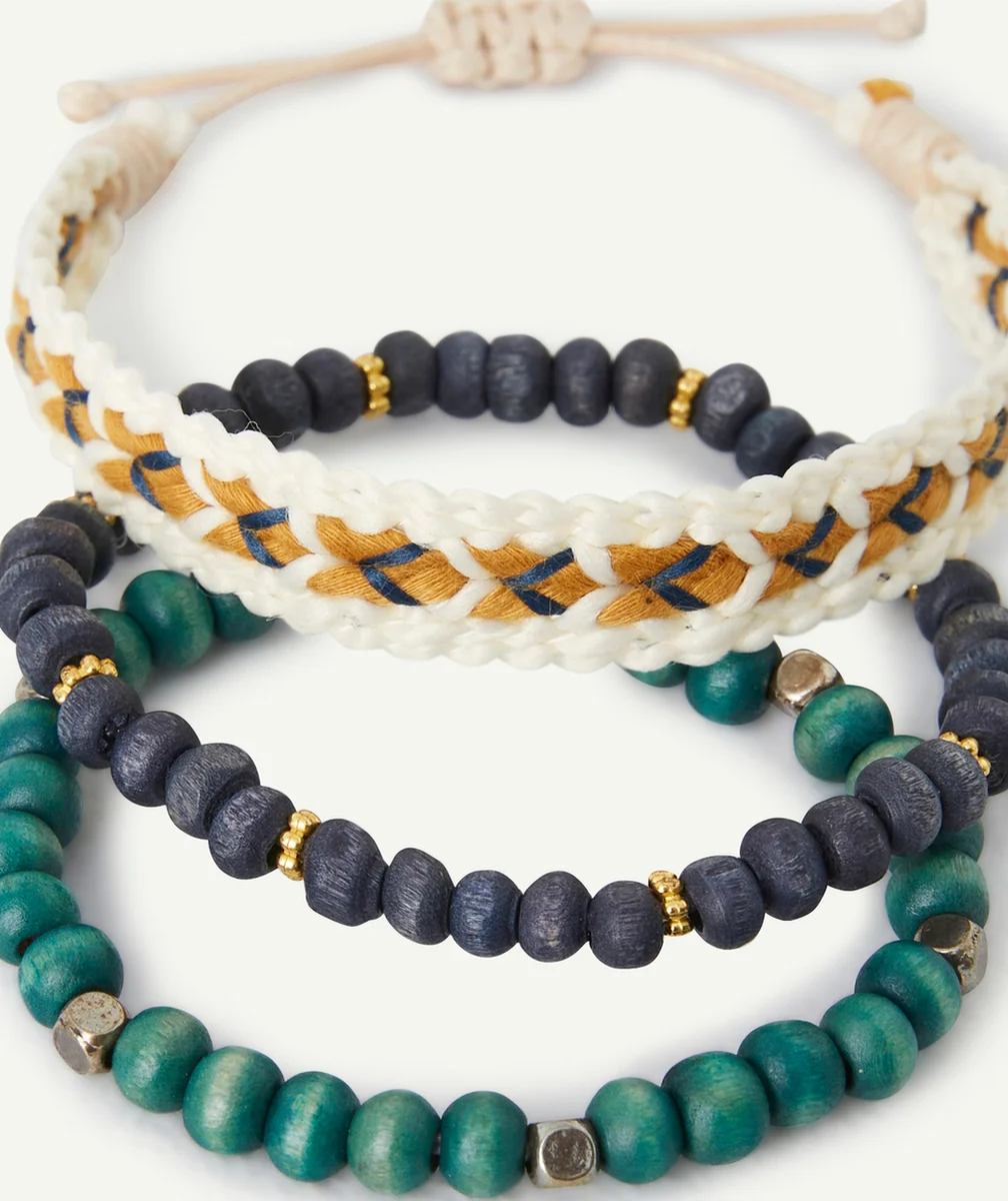 LOT DE 3 BRACELETS GARÇON EN PERLES ET TISSU