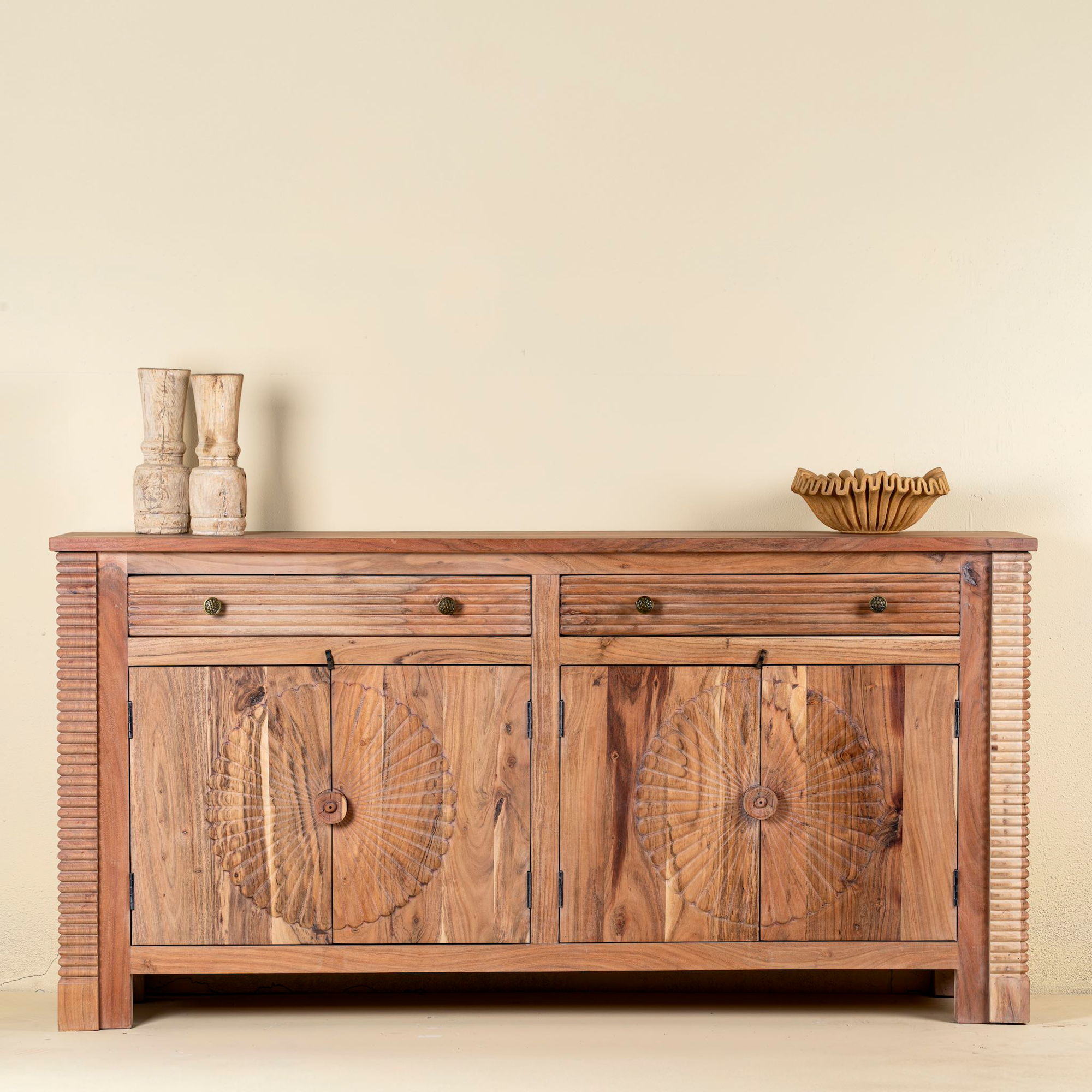Dressoir Gyan #1