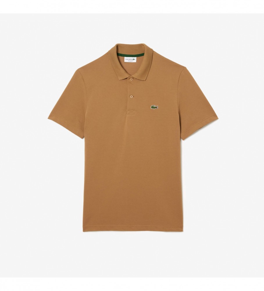 Camisa polo masculina Lacoste, modelagem regular, em algodão orgânico com elastano, marrom