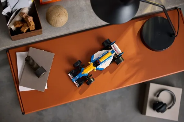 [OUTLET] - LEGO Icons 10353 Williams Racing FW14B og Nigel Mansell