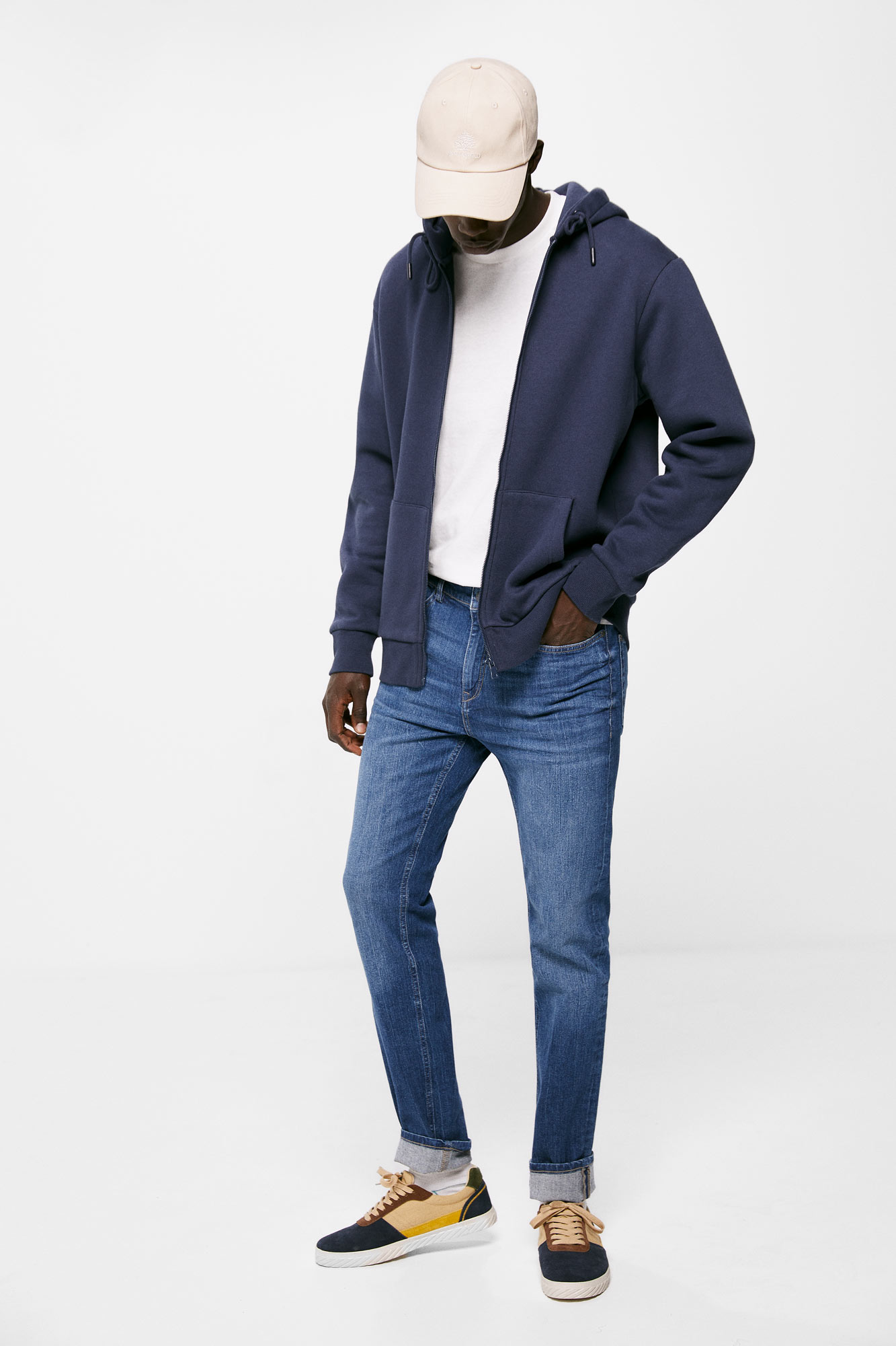 calça jeans skinny de lavagem clara