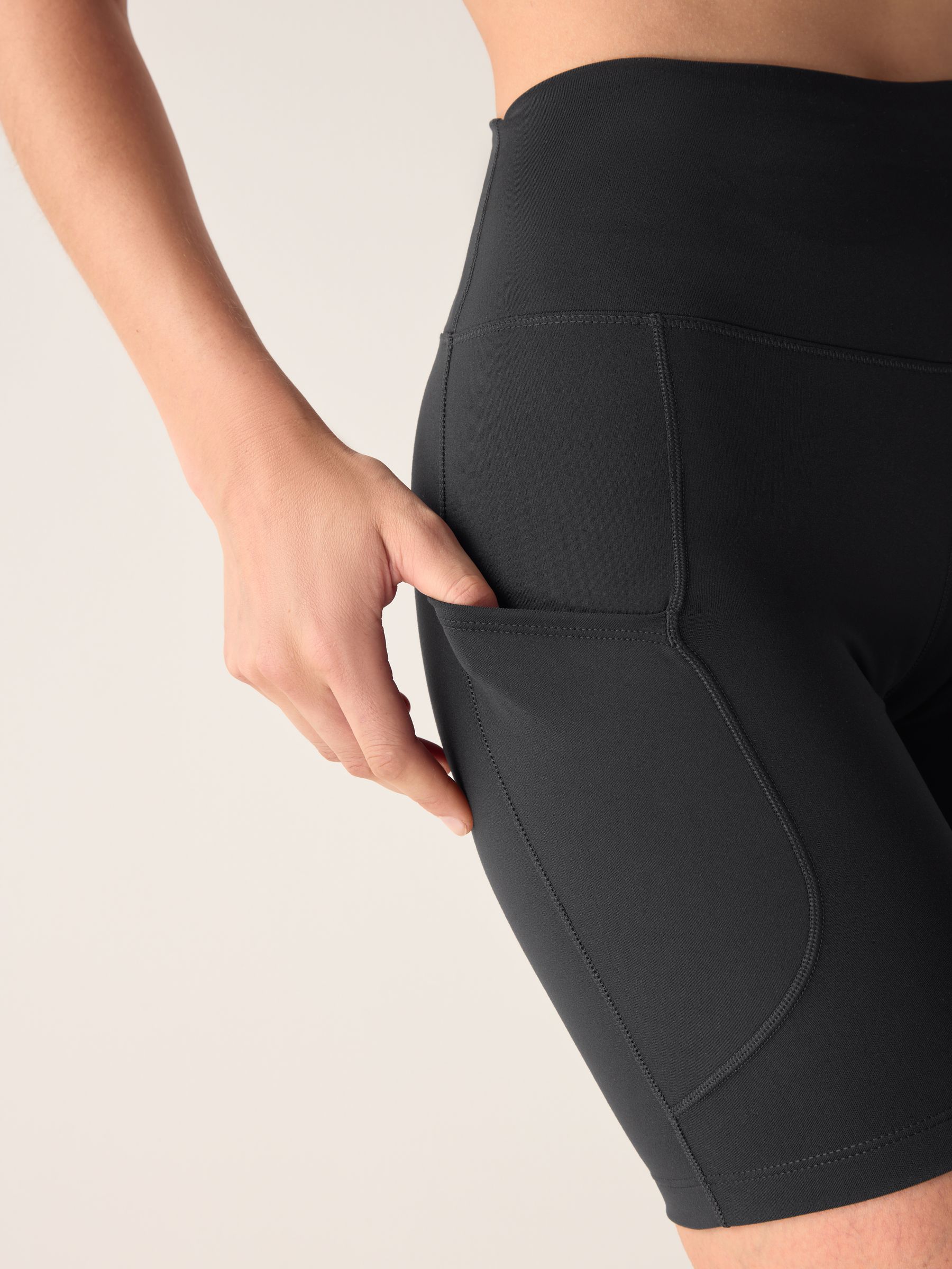 Nike One High-Waisted Cycling Shorts With Pockets