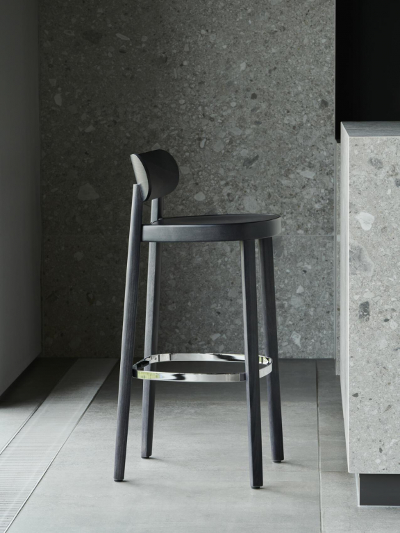Thonet 118 H barkruk 75cm zwart