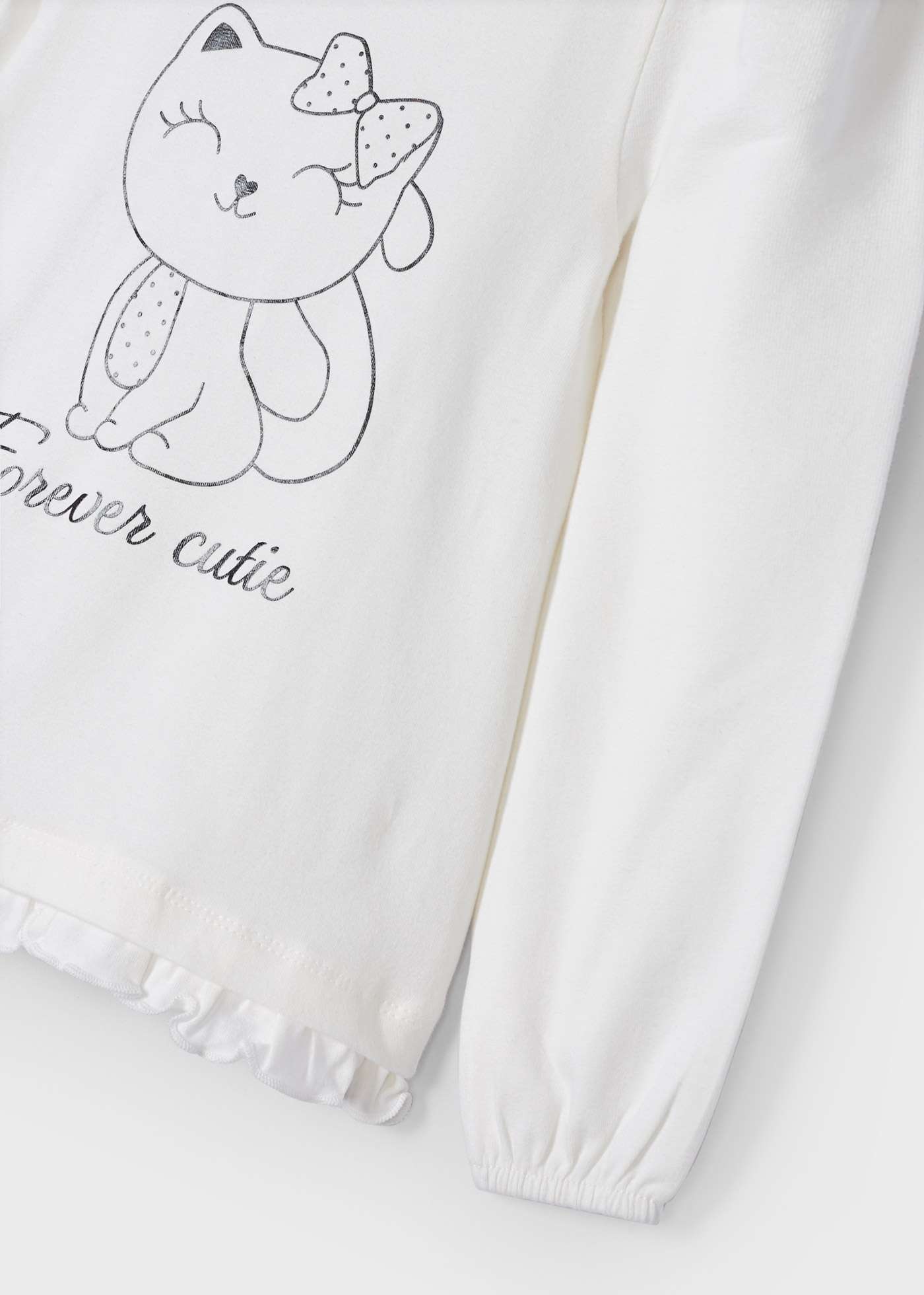 Camiseta de manga comprida para meninas, feita de algodão sustentável.
