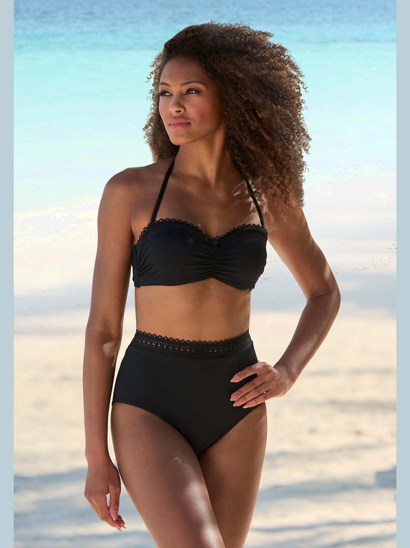 Haut de maillot de bain à armatures bord découpé au laser tendance