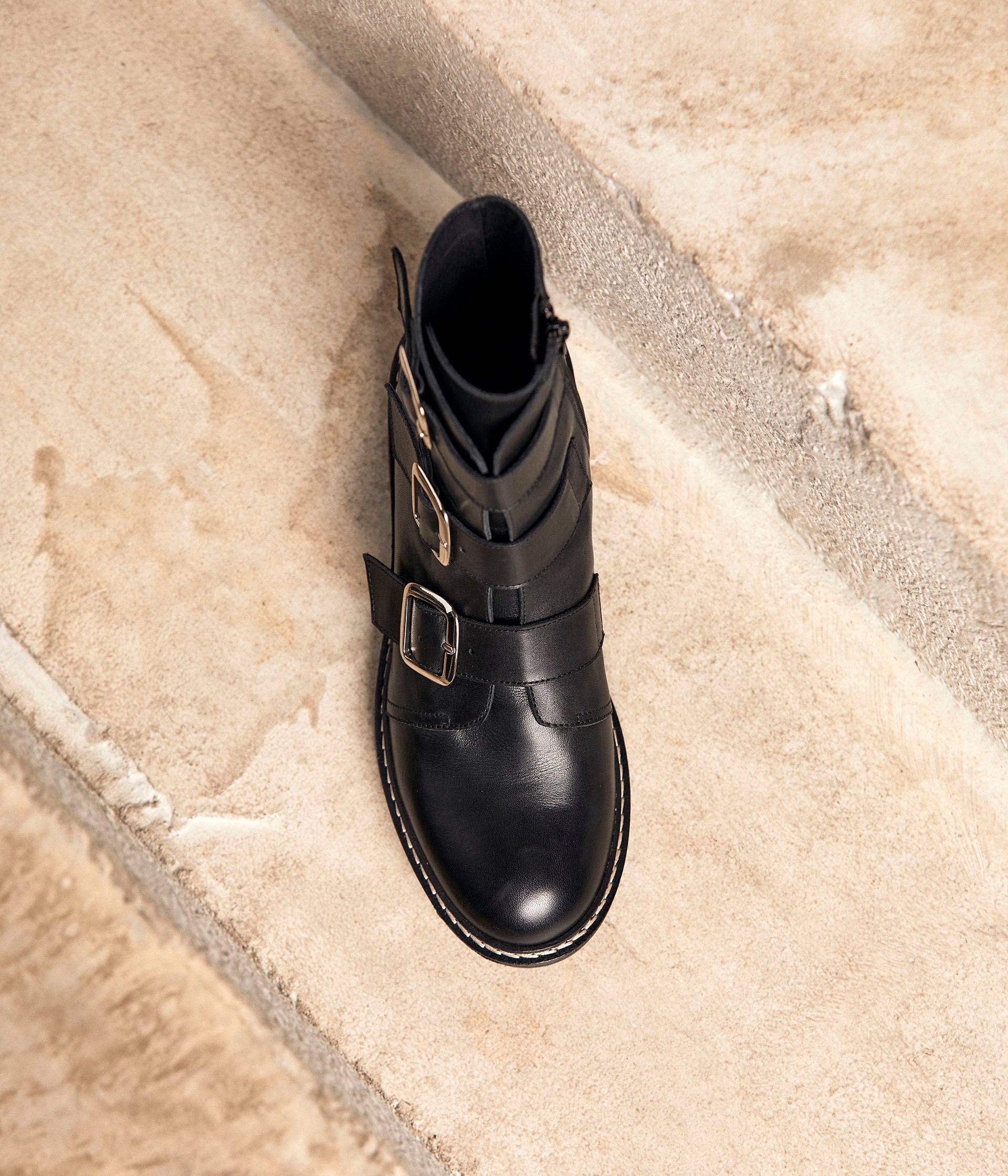 Boots noires boucles Amalia