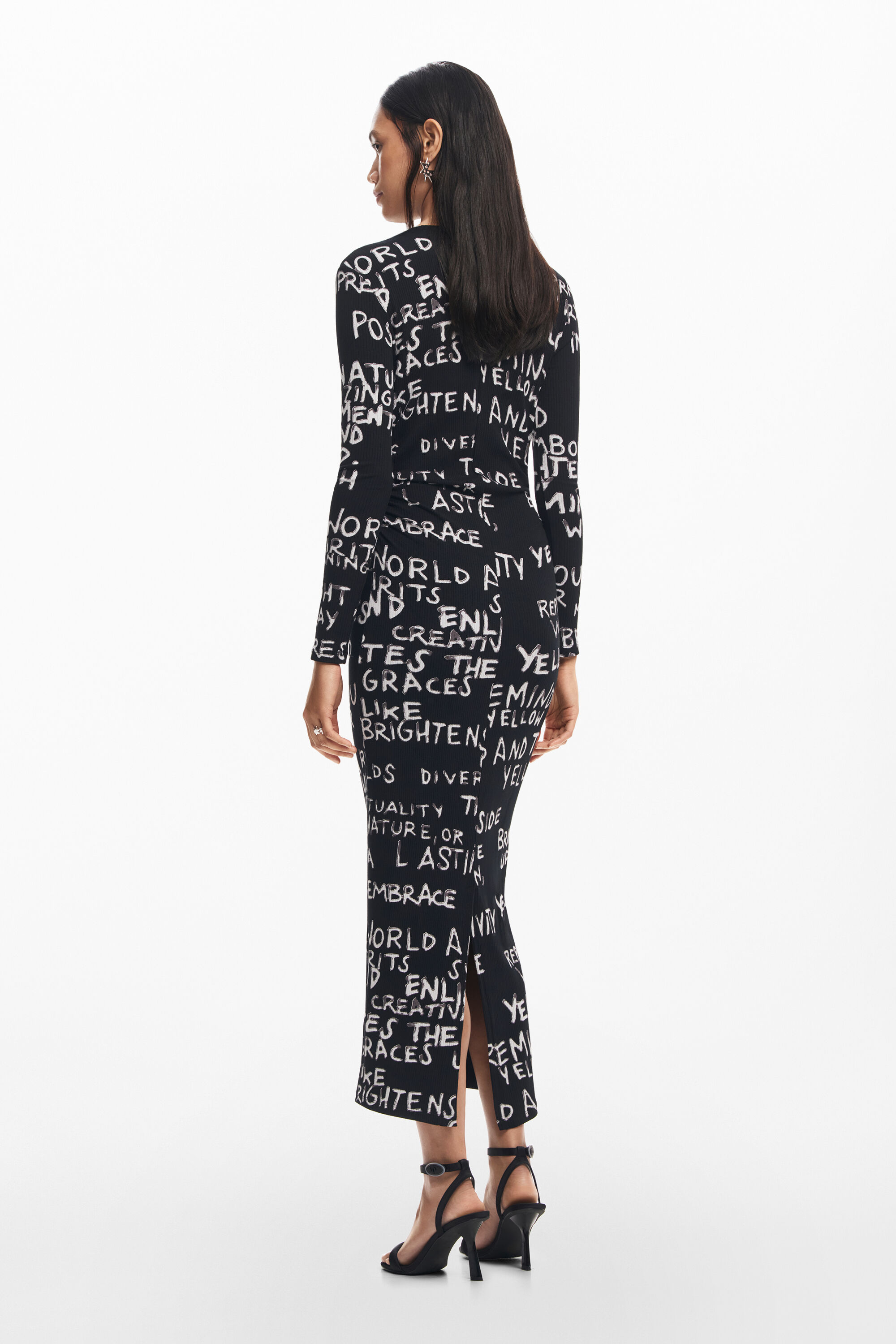 Vestido midi frases