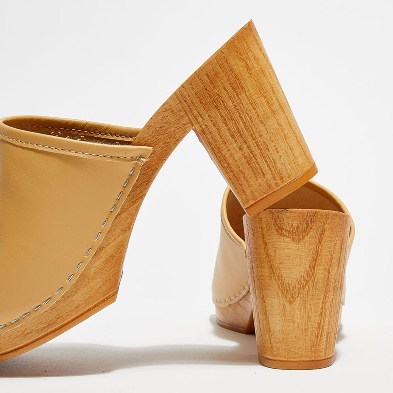 Apologie Studio Sabots en Cuir Charlotte camel clair - Talon 8 cm