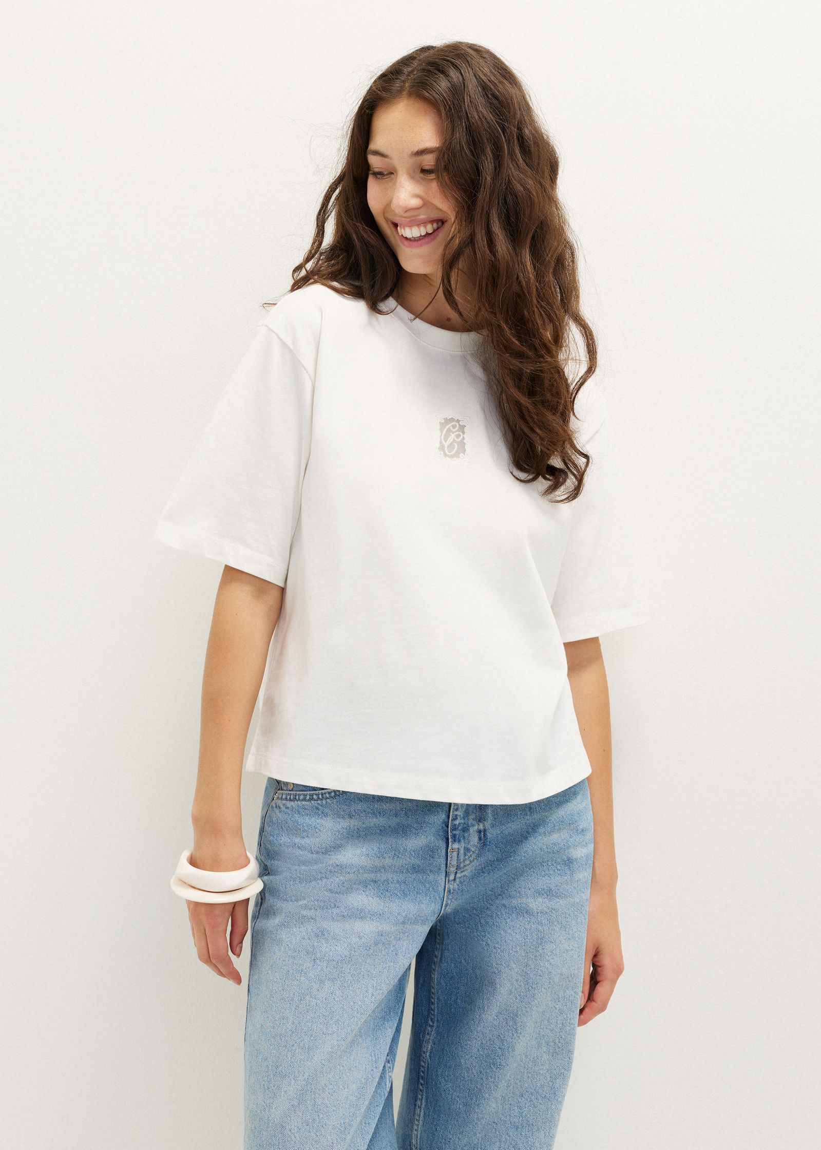 T-shirt met borduursel