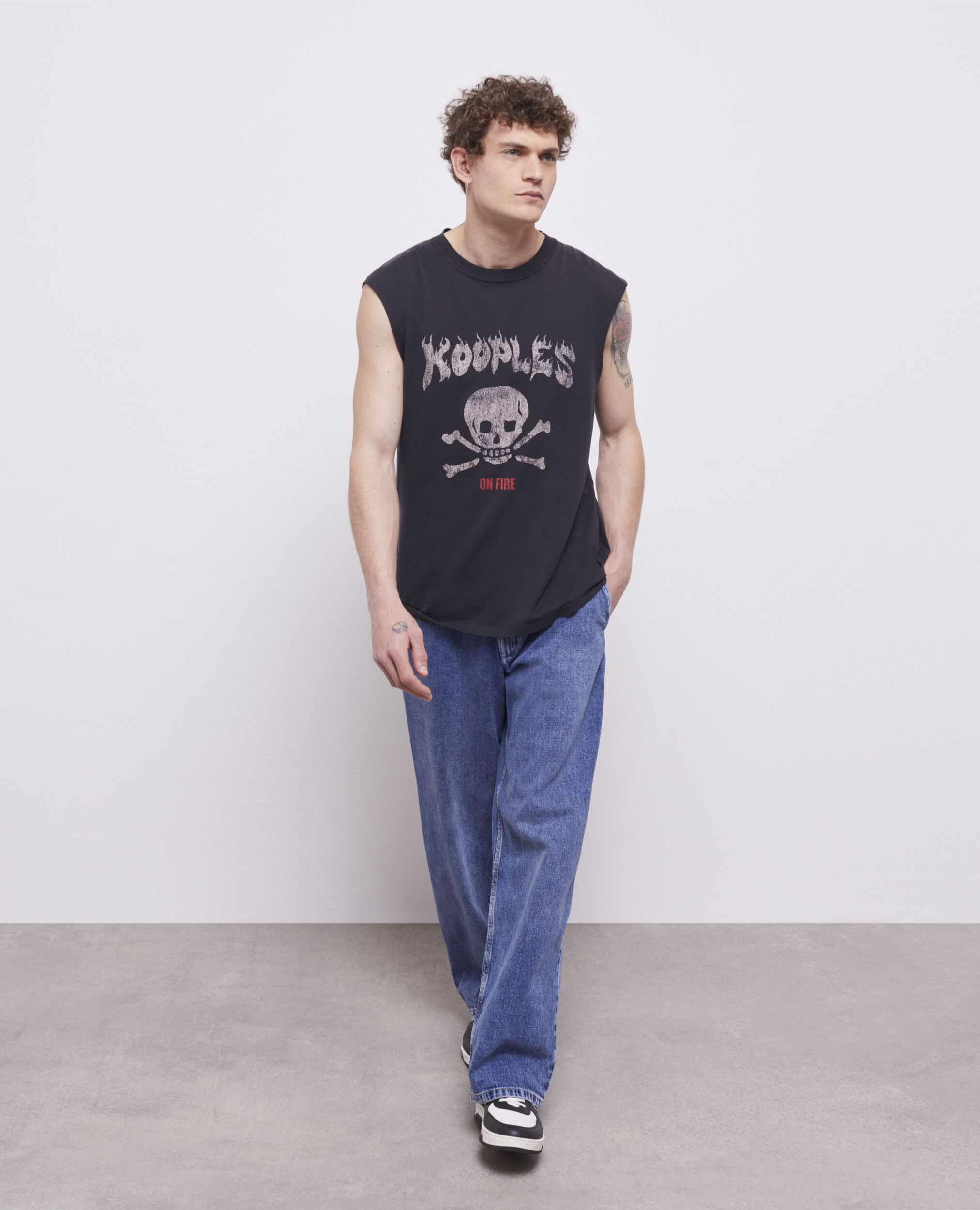T-shirt sérigraphié noir