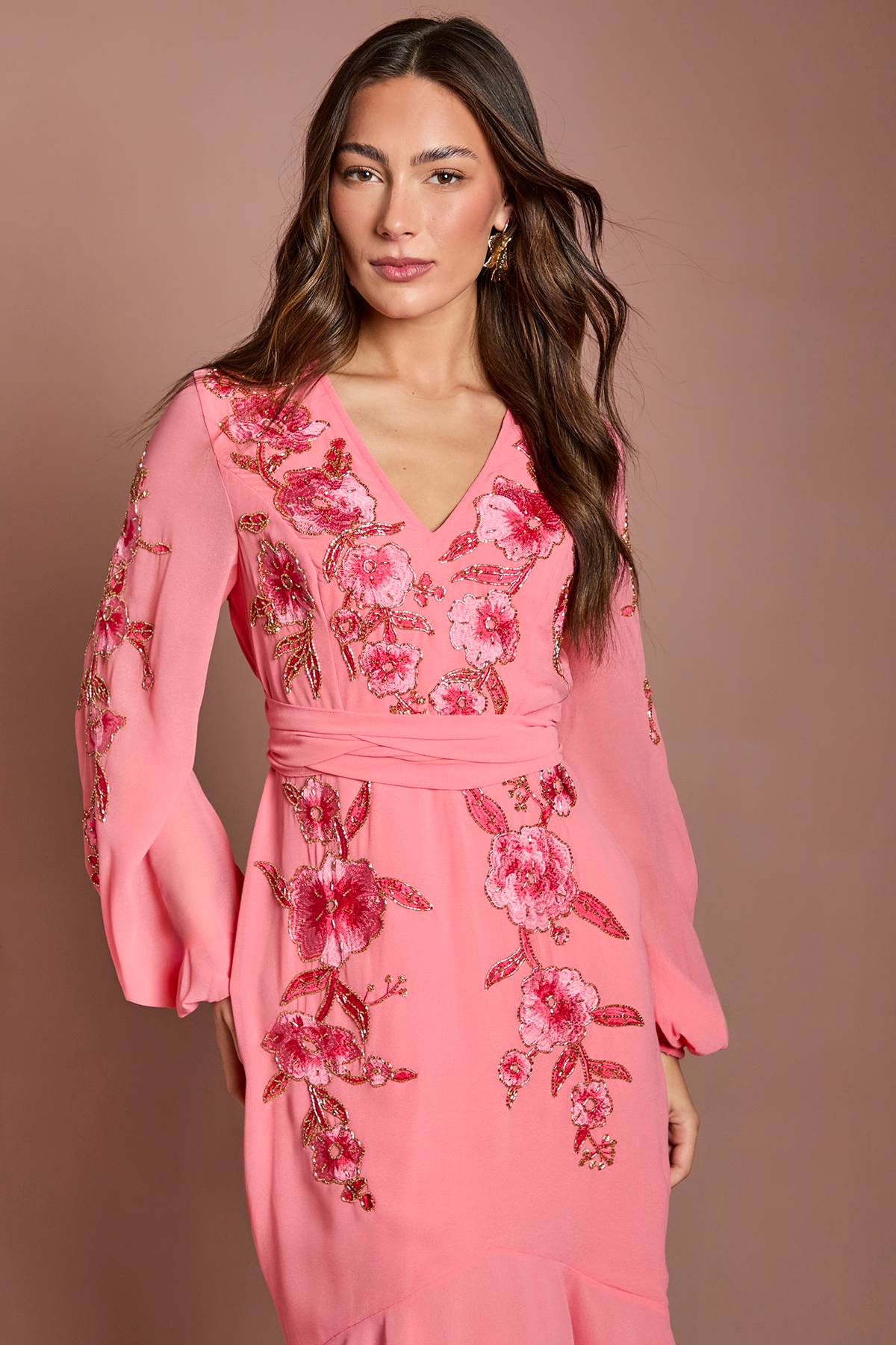 Coast Robe Maxi Asymétrique Ornée De Sequins Et Brodée