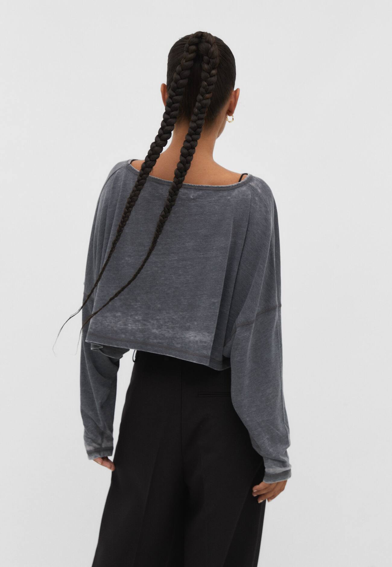 Camiseta cropped oversized