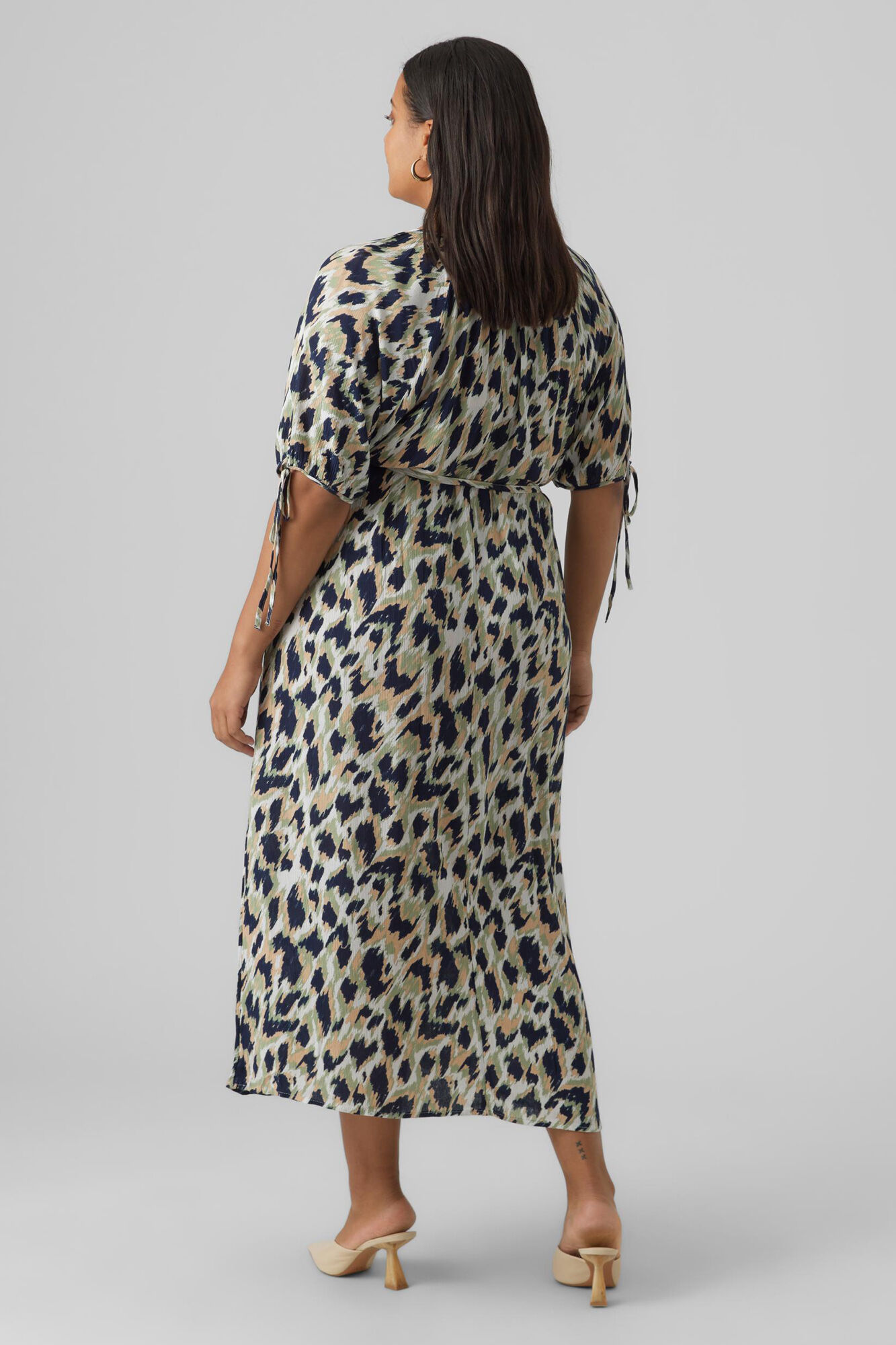 Vestido midi plus size - Azul marinho