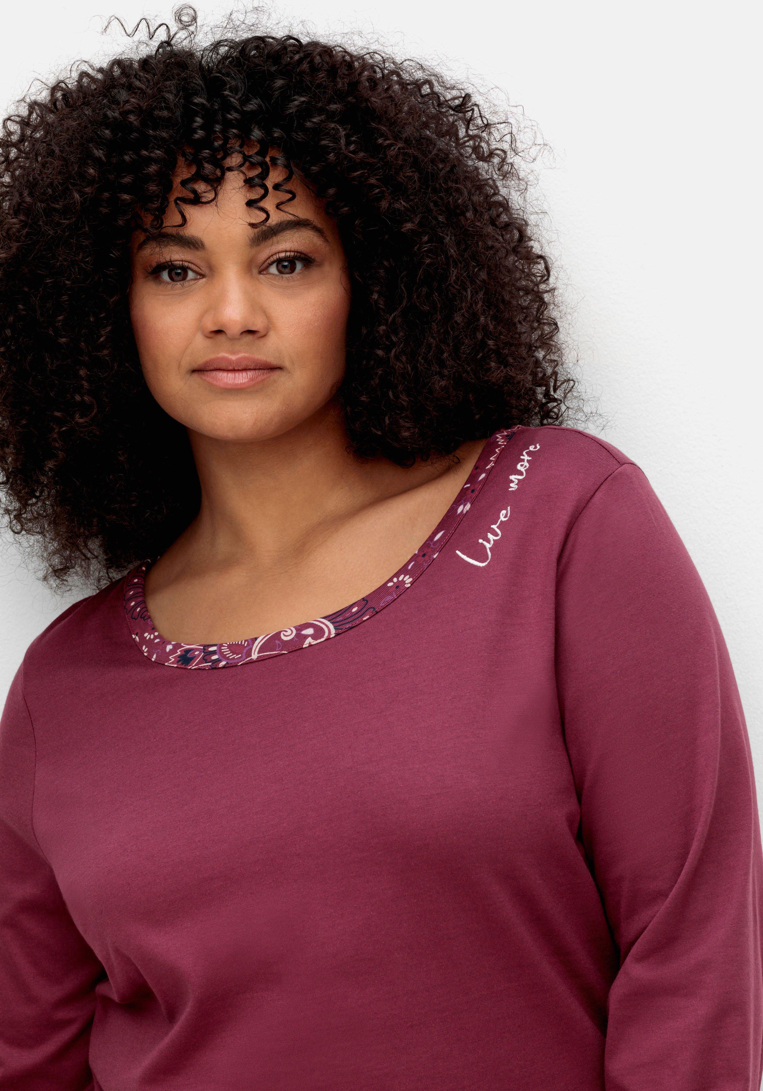 Langarmshirt mit Stickerei und Zierbändern hinten