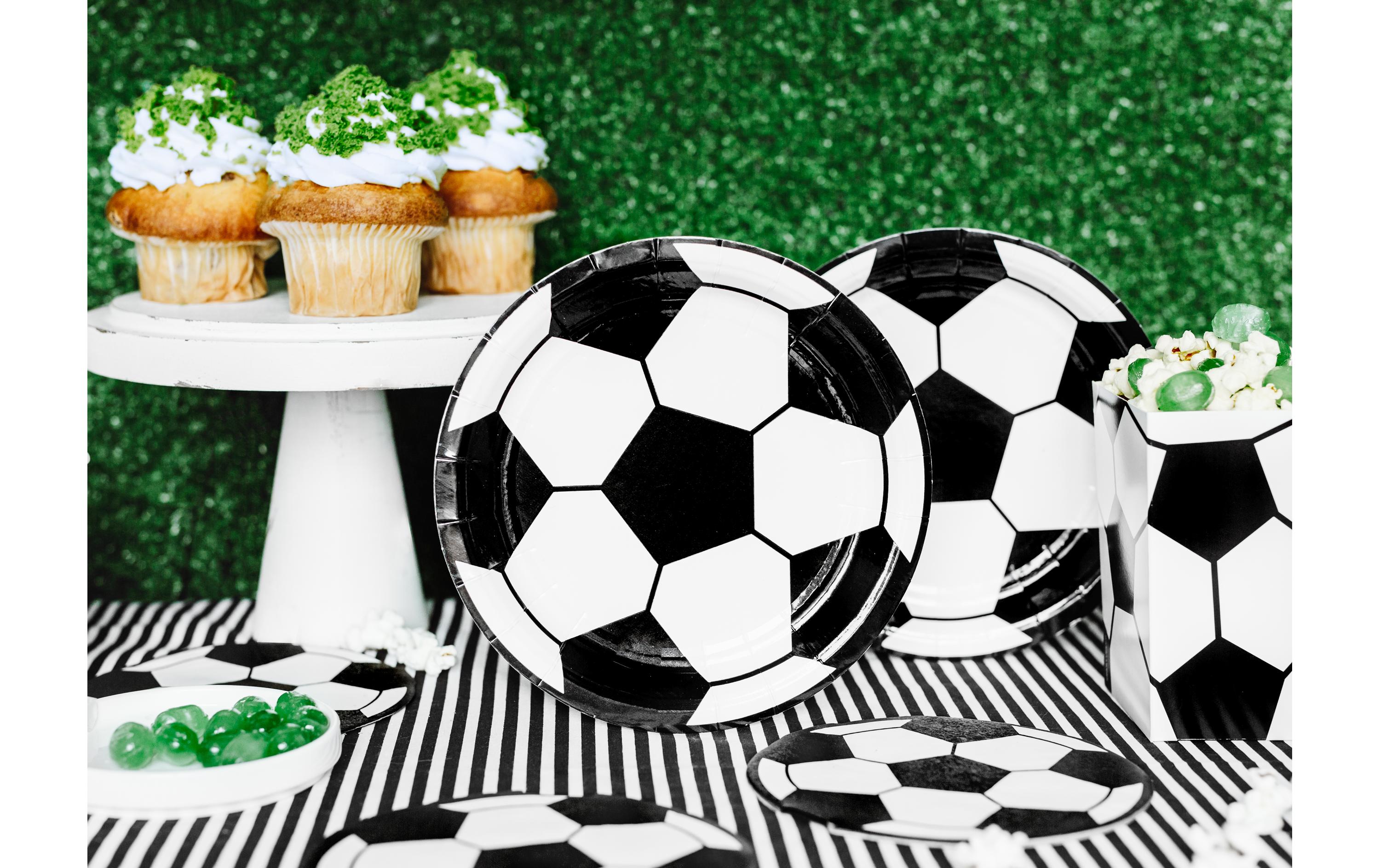 Einwegteller Fussball 18 cm, 6 Stück, Schwarz/WeissPappteller als Tischdekoration