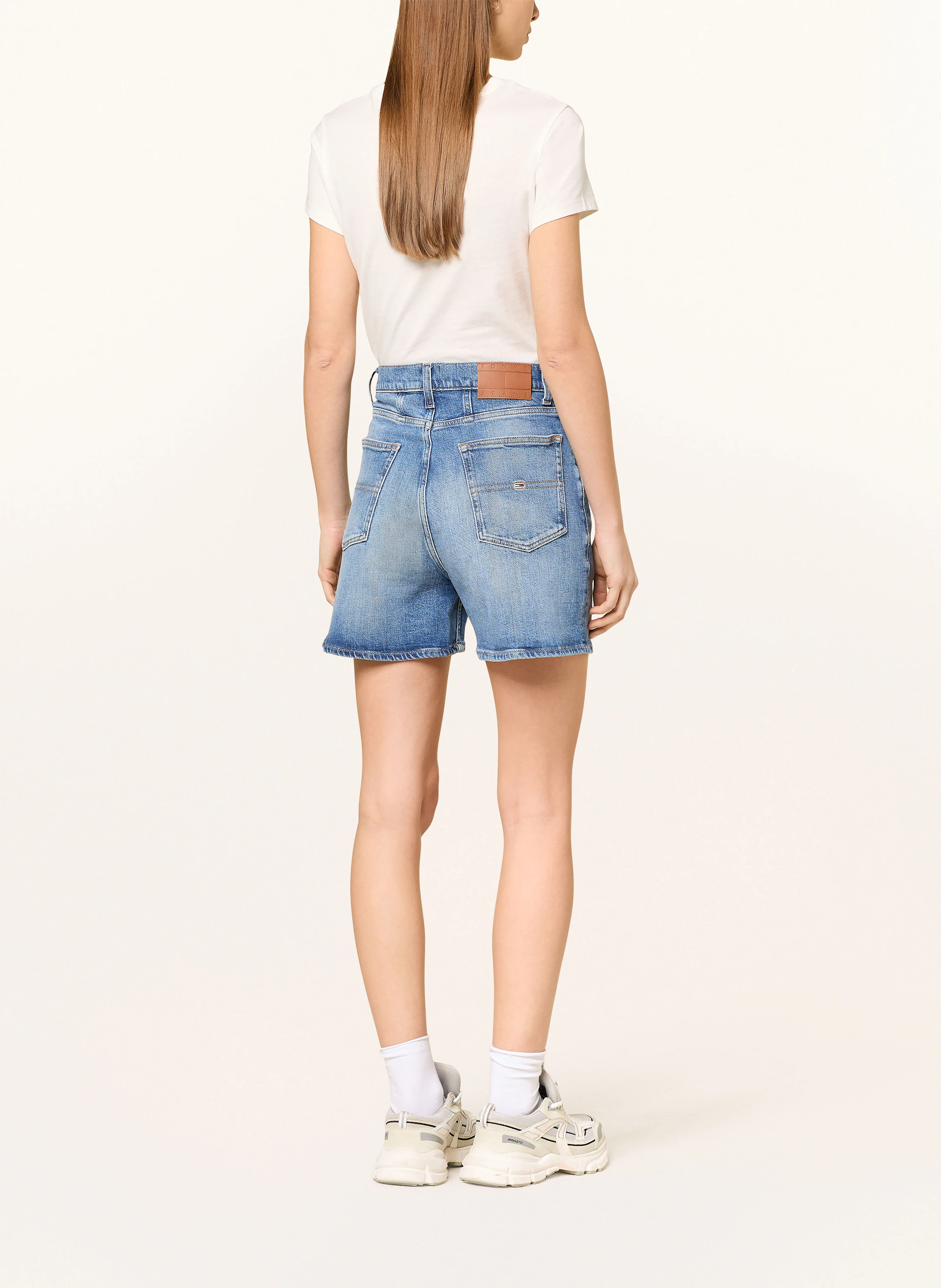 TOMMY JEANS Jeansshorts MOM SHORT