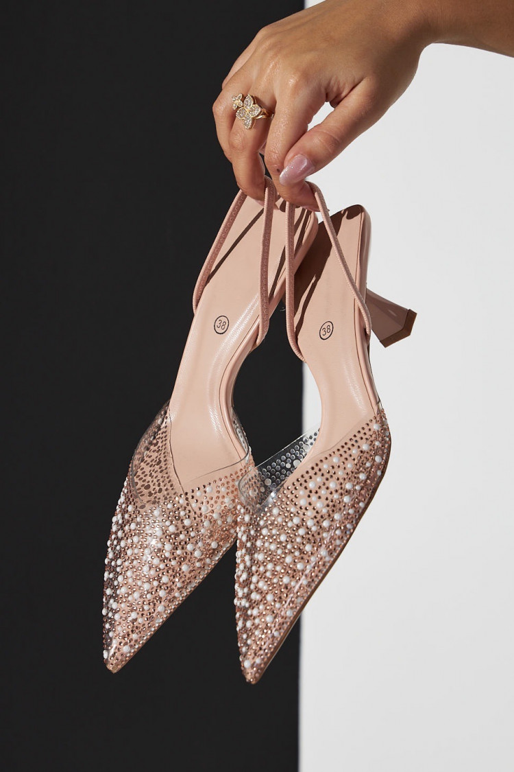 Escarpins à talons beige à perles