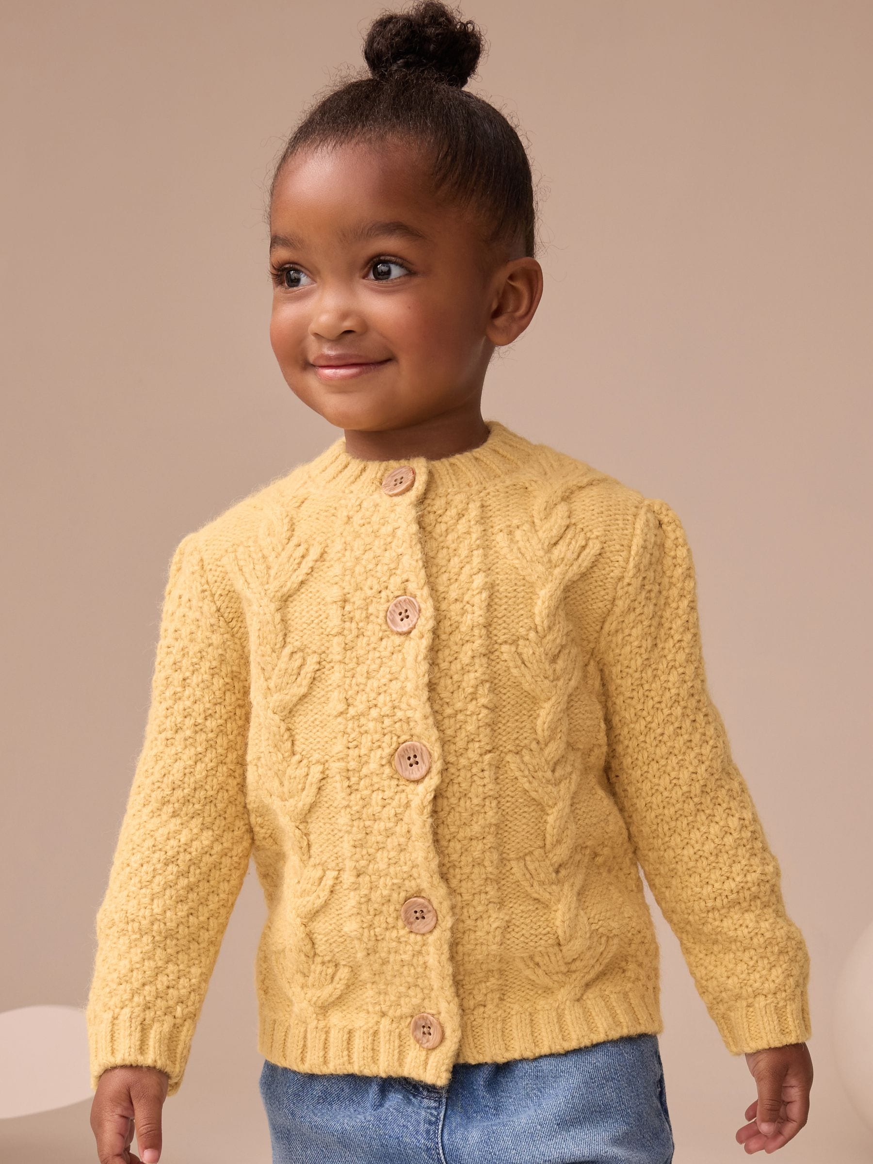 Okergeel - Grofgebreid gebobbeld vest (3 mnd-10 jr)