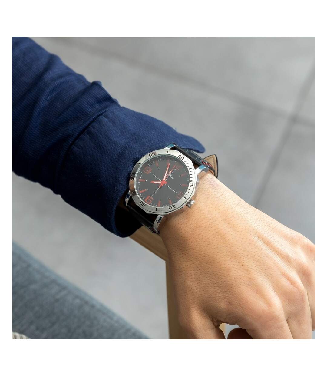 Très Belle Montre Homme Noir GIORGIO