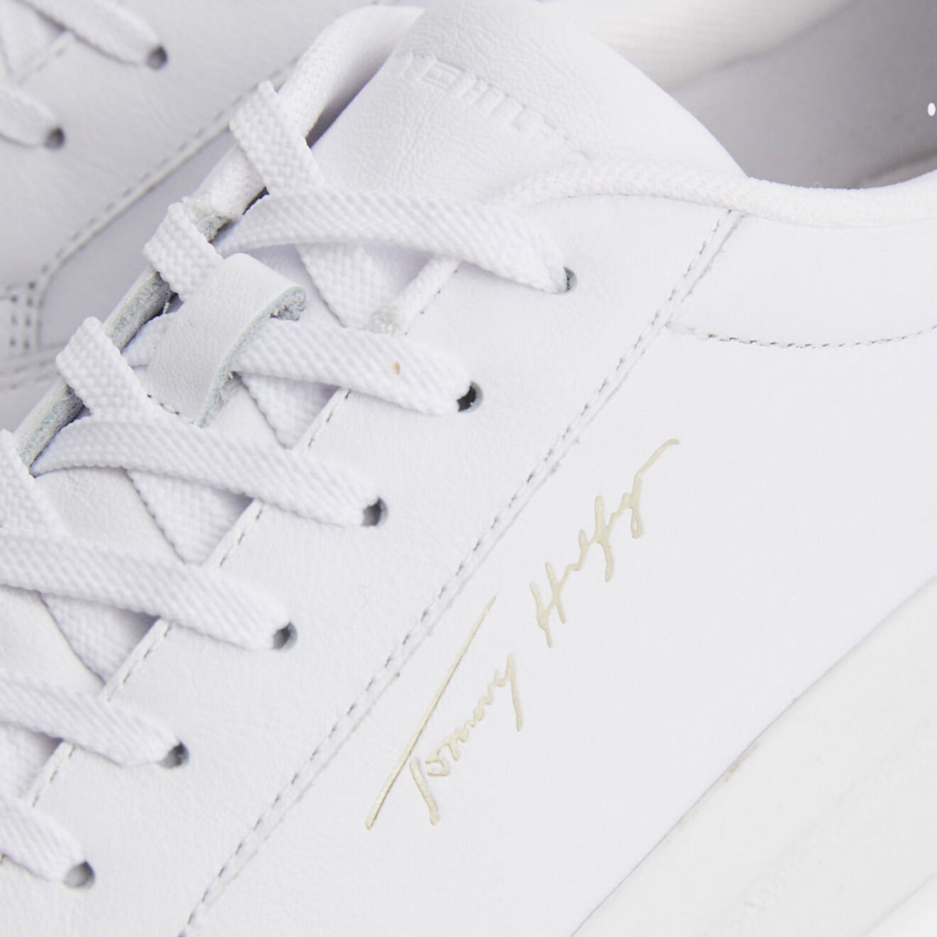 Tommy Hilfiger Baskets en Cuir Signature blanches