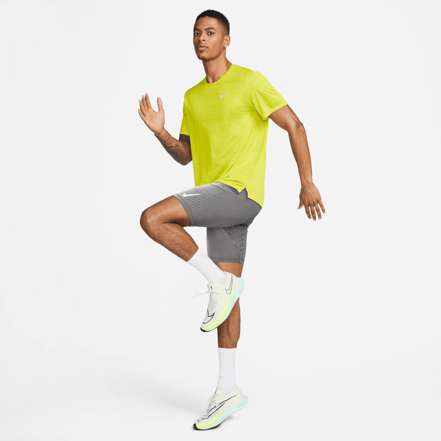 Nike| Herren Laufshirt DRI-FIT MILER