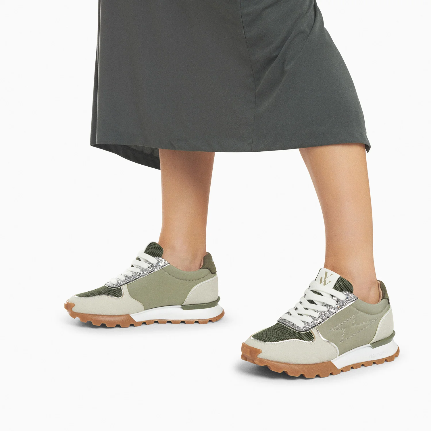 Sneakers-Baskets éclair Paola kaki et argent à semelle running