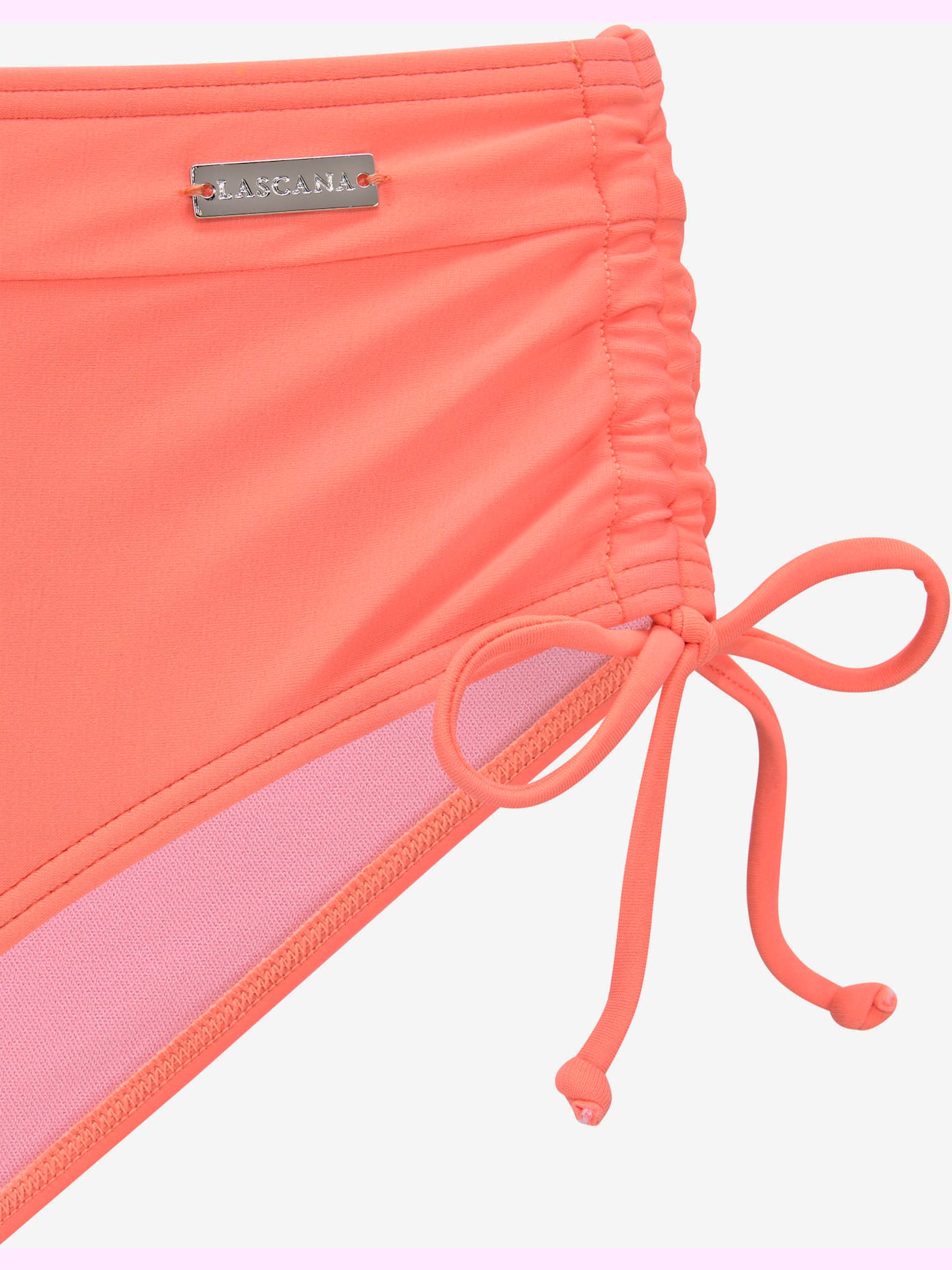 Maillot de bain à armatures coloris tendance