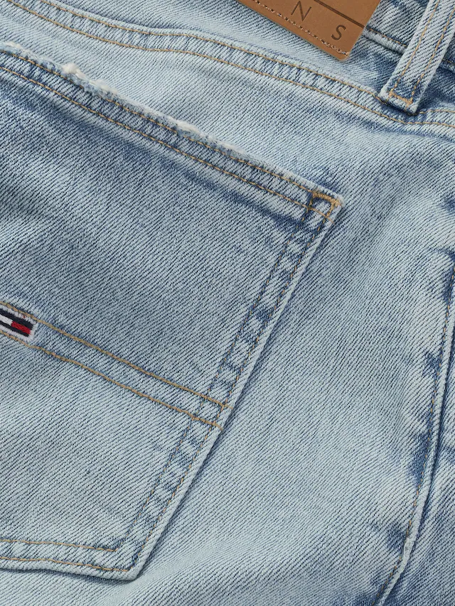 Tommy Jeans Gerade Jeans »Isaac Relaxed Tapered« Relaxed‑Fit‑Jeans mit konisch zulaufendem Bein