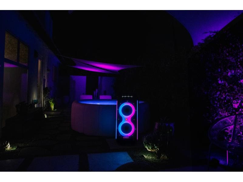JBL Bluetooth Speaker Partybox 710 Schwarz Party-Lautsprecher mit kraftvollem Sound (800 W RMS ), eingebauter Beleuchtung und spritzwassergeschütztem Design Merkmale