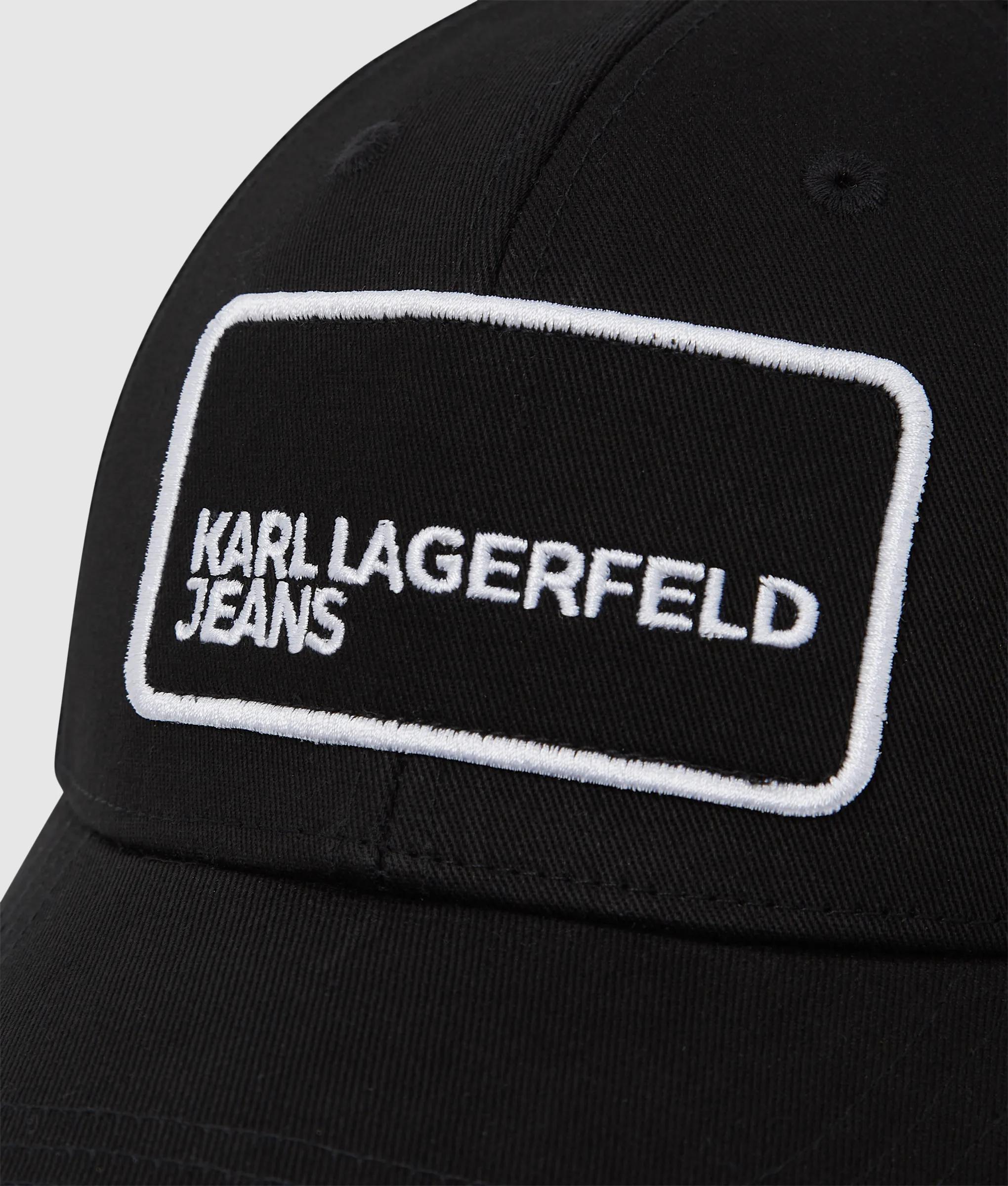 Logo patch trucker cap