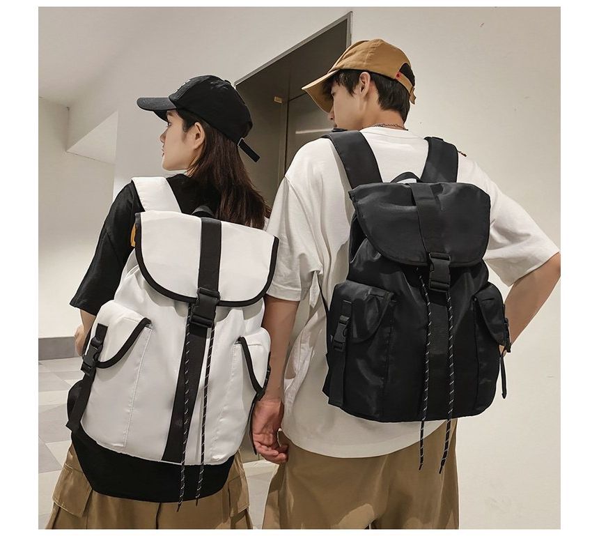 Hikuozy - Nylon rugzak met klep en gesp