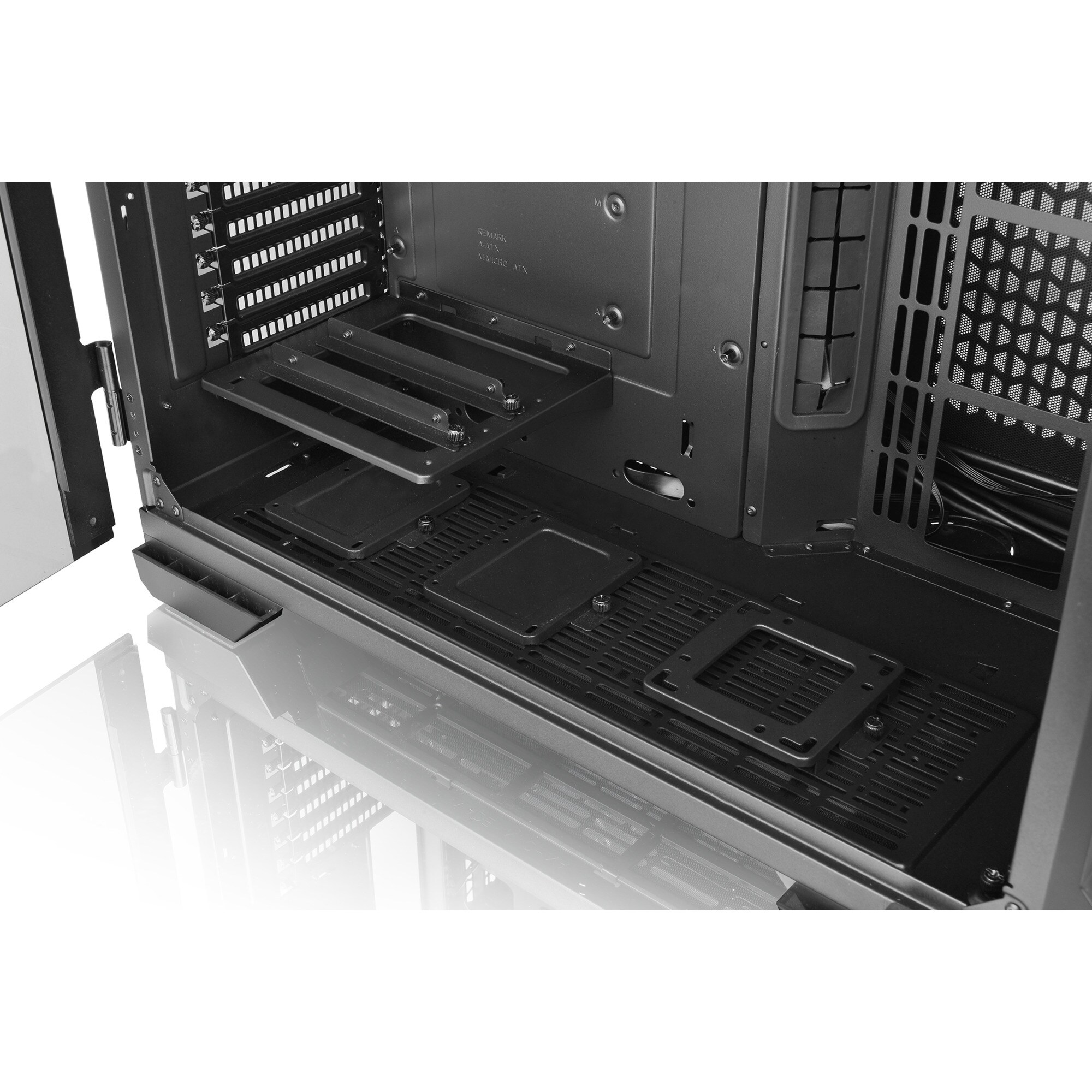 Thermaltake Tower-Gehäuse View 51 TG ARGB Edition