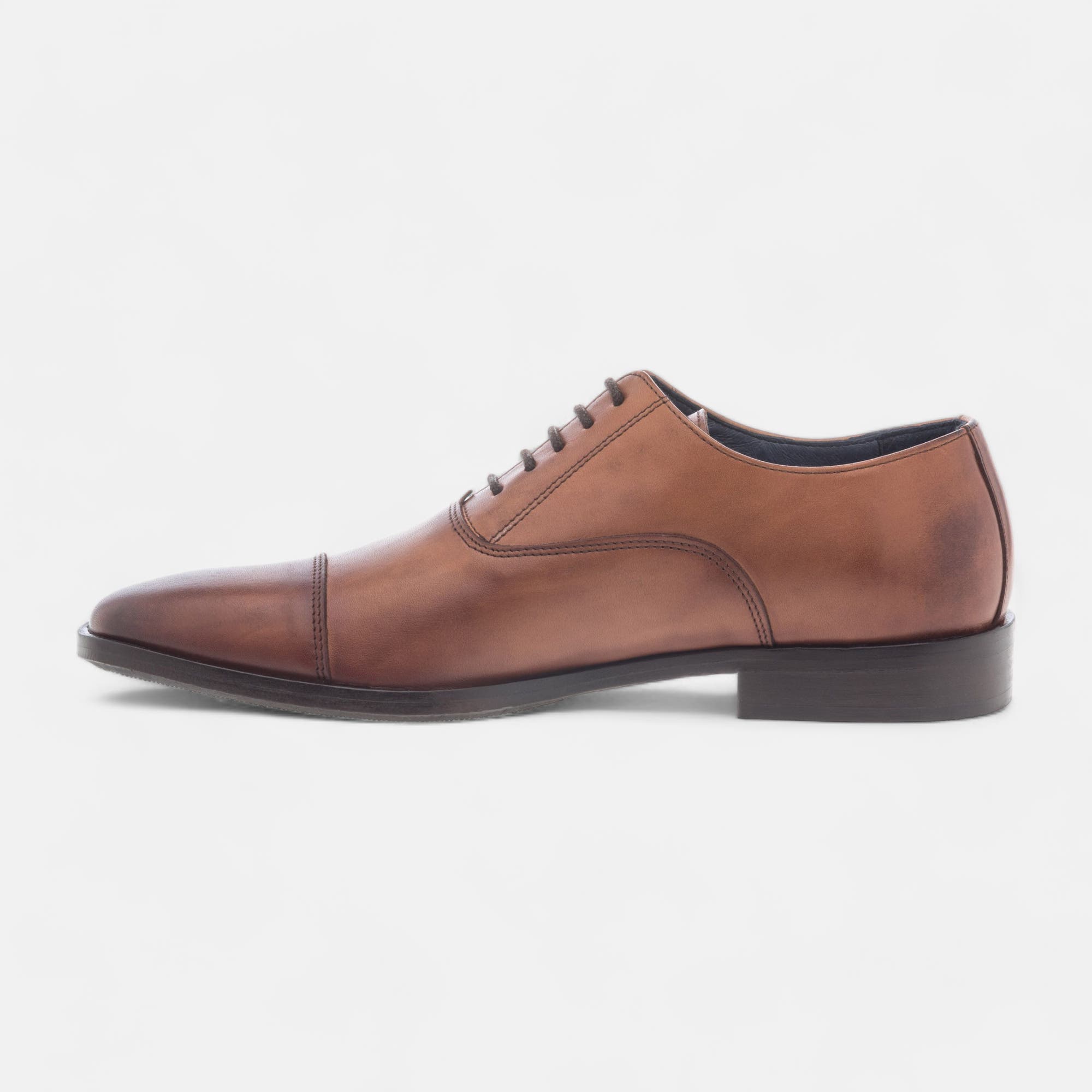 Chaussures habillées cousues Homme en cuir cognac