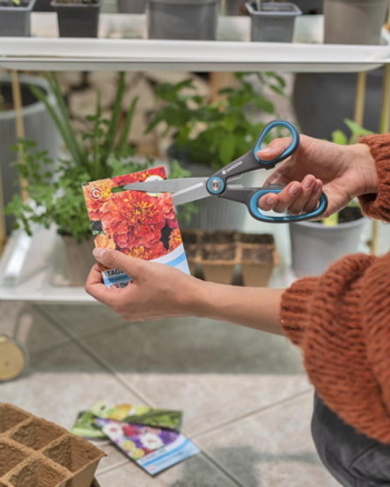 Sécateur multicut à lame franche