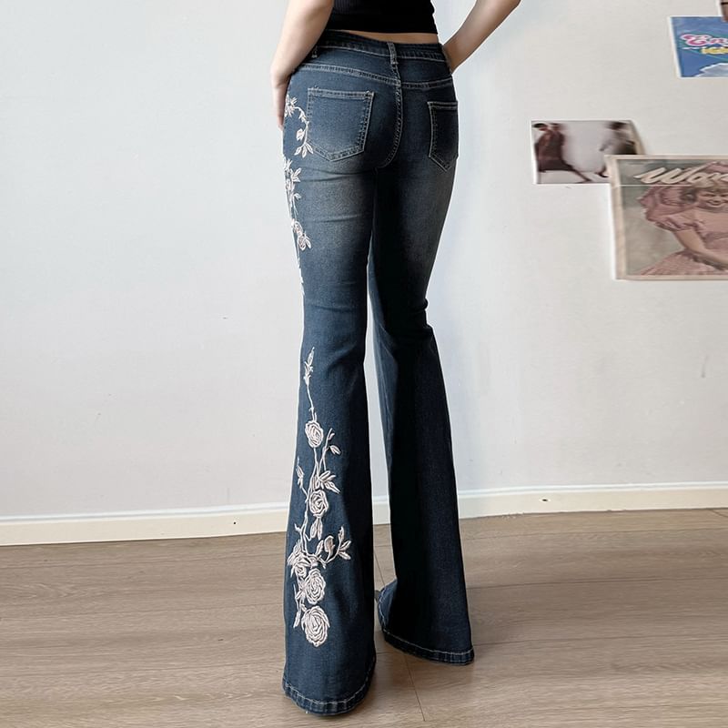 Sosana - Low Waist Washed Rose Borduursel Slim-Fit Boot-Cut Jeans