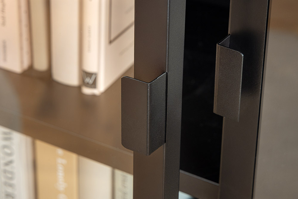 Industrial Vitrine DURA STEEL 150cm schwarz Metall Glas Highboard