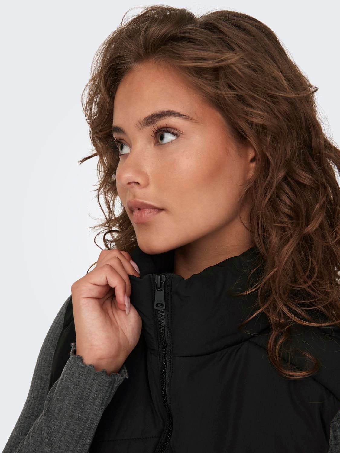 ONLMATILDE Weste Black