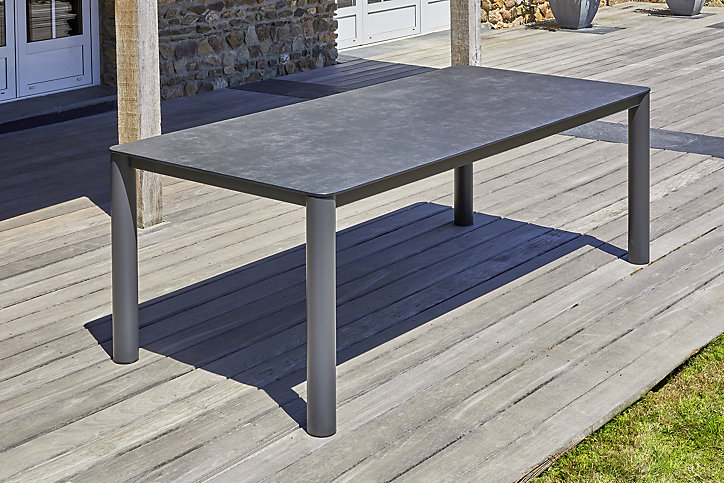 Table de jardin Camargue en aluminium coloris gris anthracite L.220 x l.100 x H.75 cm