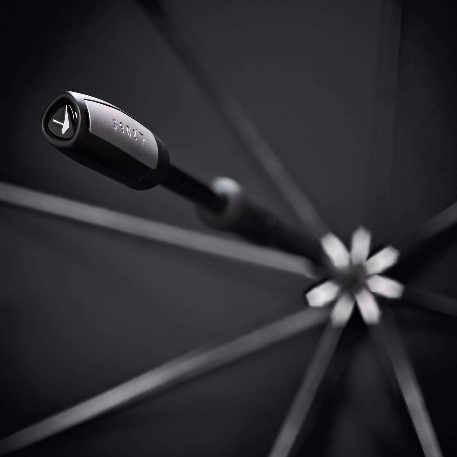 Senz Large Stick Stormparaplu black reflective