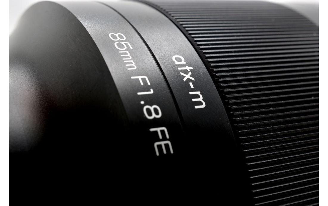 Festbrennweite Atx-m 85mm F/1.8 FE – Sony E-Mount<br>Festbrennweite mit wunderschönem Bokeh