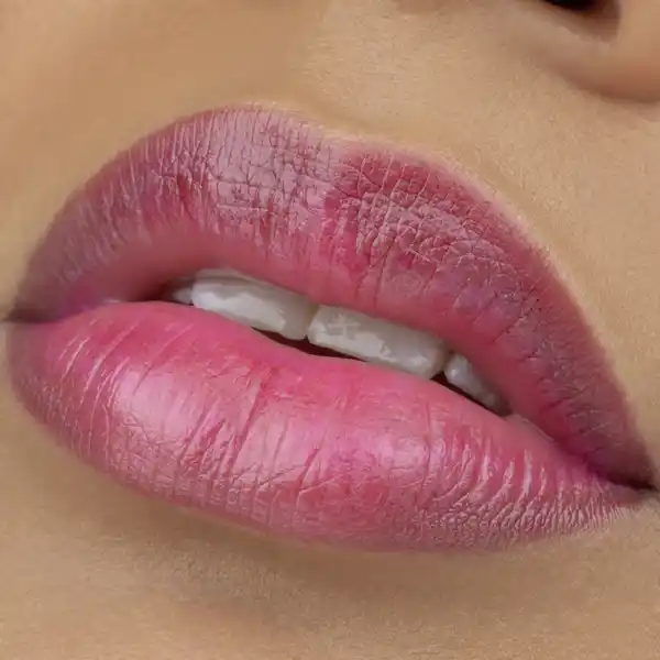 What a tint! lip & cheek tint 01 Kiss from a rose