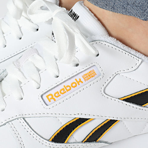 Baskets Femme Classic Leather 100070186 Footwear White Core Black Team Yellow