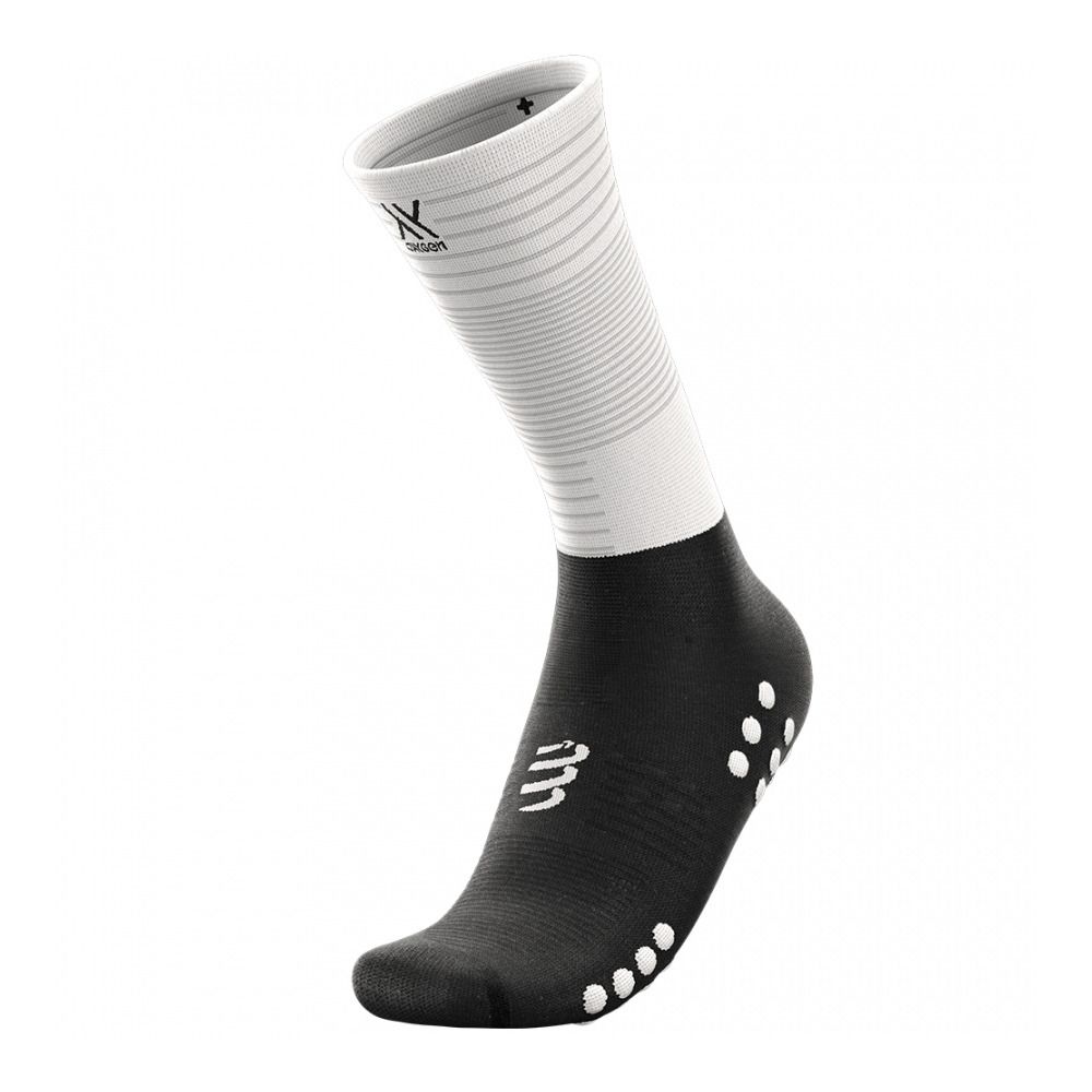 Compressport MID COMPRESSION - Chaussettes white/black