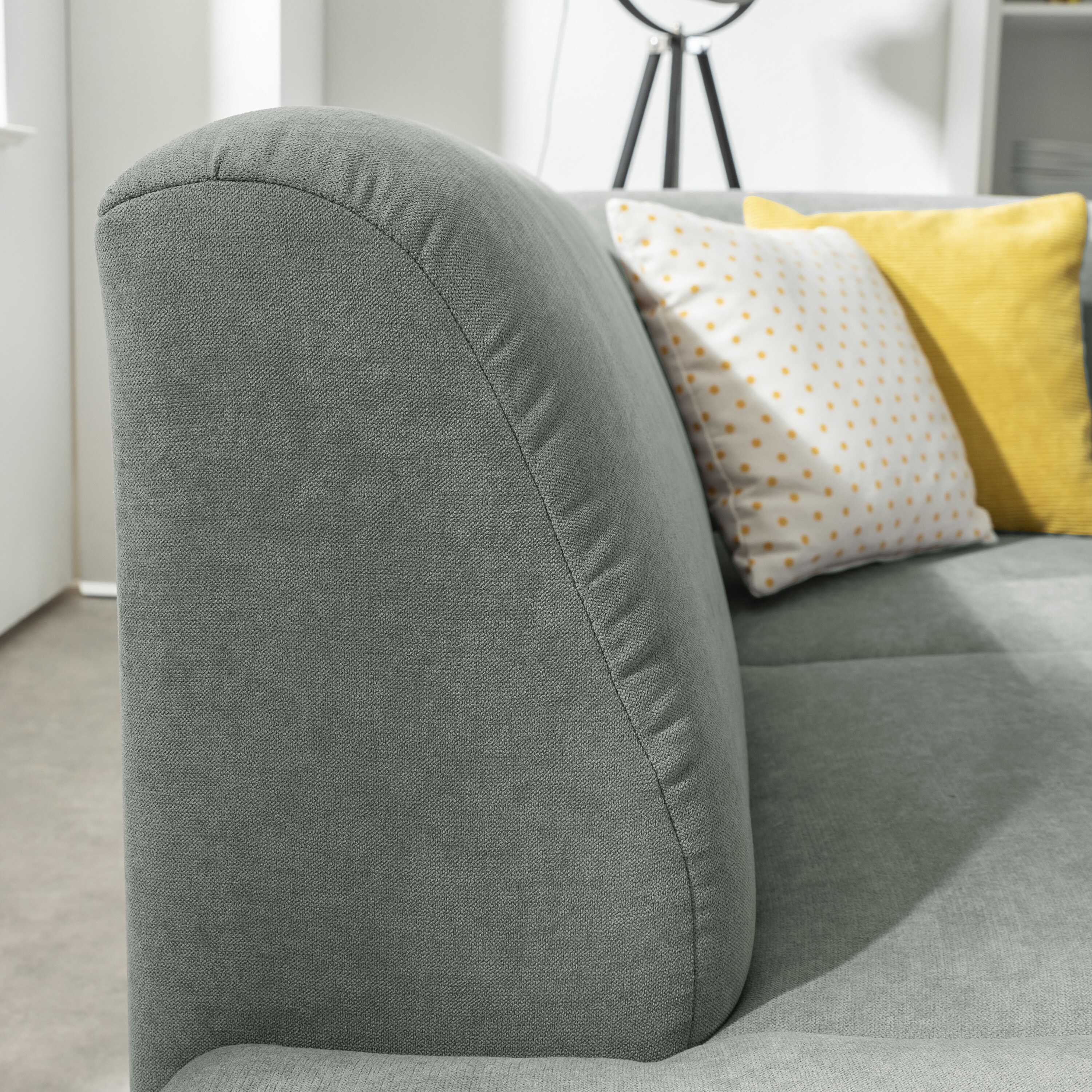 Max Winzer Terrence Ecksofa links mit Sofa 2,5-Sitzer rechts hellgrün